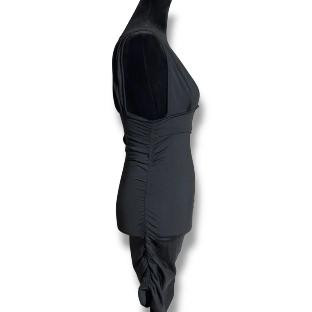 Unbranded Stretchy and Rouched on Sides Stylish Black V-Neck Bodycon Dress